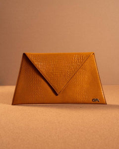 Envelope clutch