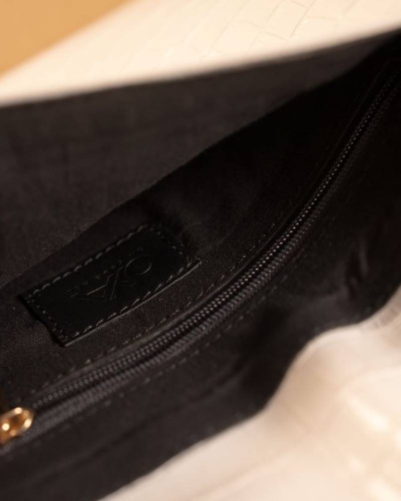 Envelope clutch